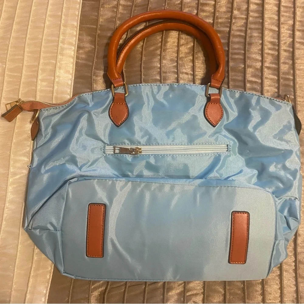 Satchel-NEW-Nylon Large Pocket Two front functional zippered pockets. Aqua Blue